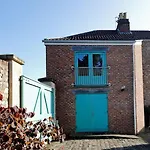 Old Stables, Hidden Period Gem, Spectacular Garden Semesterbostad *