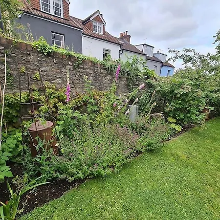 Old Stables, Hidden Period Gem, Spectacular Garden Semesterbostad Bristol