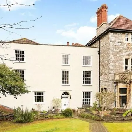 Old Stables, Hidden Period Gem, Spectacular Garden Bristol