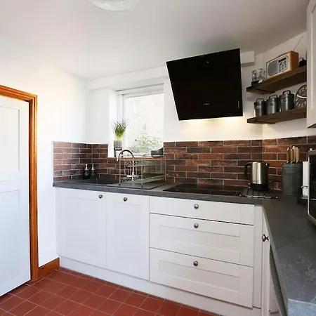 Old Stables, Hidden Period Gem, Spectacular Garden Vakantiehuis Bristol