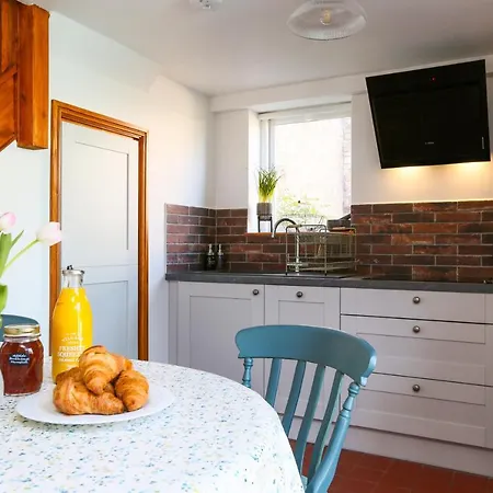 Old Stables, Hidden Period Gem, Spectacular Garden