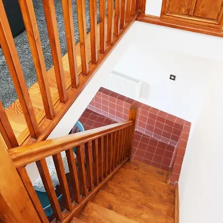 Old Stables, Hidden Period Gem, Spectacular Garden Bristol