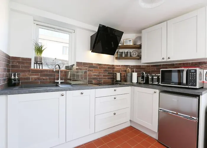 Old Stables, Hidden Period Gem, Spectacular Garden * Bristol