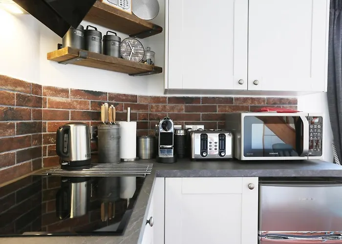 Old Stables, Hidden Period Gem, Spectacular Garden