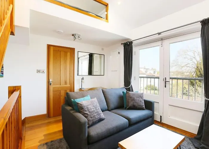 Prázdninový dům Old Stables, Hidden Period Gem, Spectacular Garden